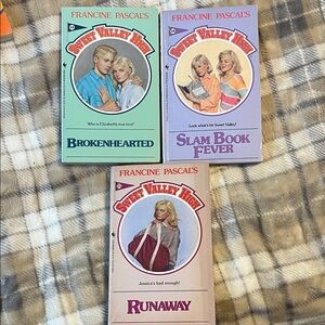 Vintage Sweet Valley High Book Set